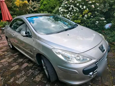 Gebraucht Peugeot 307 CC 140 PS (102 kW) 2008 Silber Cabrio