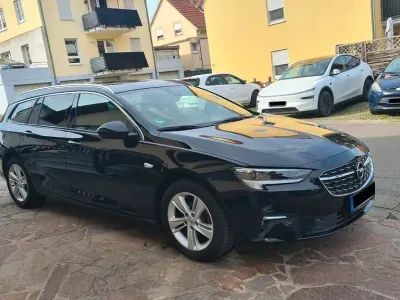 Używany Opel Insignia 122 KM (89 kW) 2022 Czarny Kombi