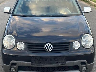 Schwarz Gebraucht 2004 VW Polo Cross Kleinwagen | 2.950 €