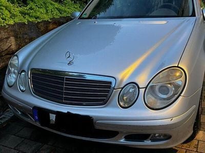 Mercedes E220