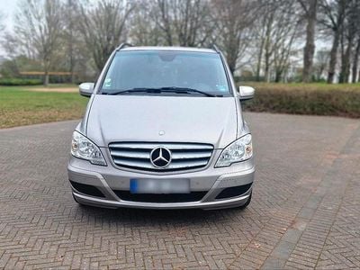 Gebraucht Mercedes Viano 163 PS (119 kW) 2012 Gold Van / Kleinbus