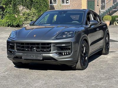 Gebraucht Porsche Cayenne 354 PS (260 kW) 2024 Grau SUV