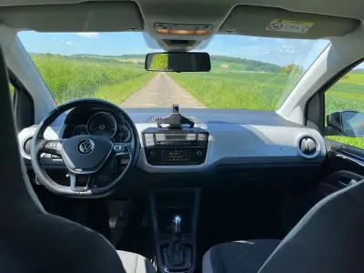 Gebraucht VW e-up! 61 kW (83 PS) 2021 Schwarz Kleinwagen