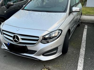 Mercedes B180