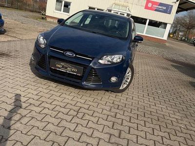 Gebraucht Ford Focus Titanium 101 PS (74 kW) 2014 Blau Limousine