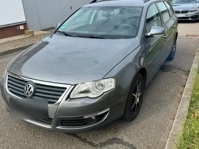 Gebraucht VW Passat 140 PS (102 kW) 2008 Grau Kombi