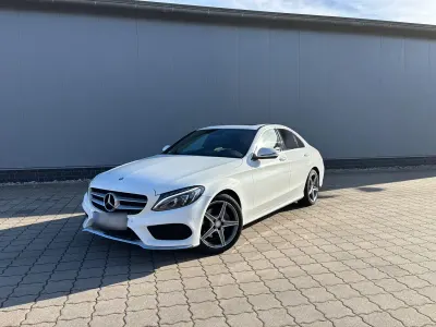 Gebraucht Mercedes C220 AMG line 170 PS (125 kW) 2017 Weiß Limousine