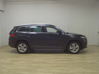 Second-hand Skoda Kodiaq Ambition 150 CP (110 kW) 2023 Negru SUV