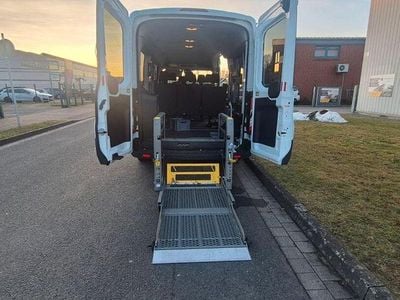 Weiß Gebraucht 2017 Ford Transit Trend Kombi | 24.900 €