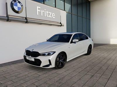 Weiß Gebraucht 2024 BMW 330 Comfort Edition Limousine | 43.925 € (Guter Preis)