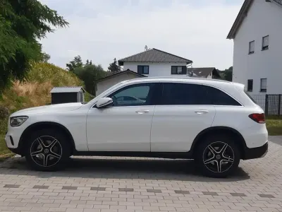 Gebraucht Mercedes GLC220 194 PS (142 kW) 2020 Weiß SUV
