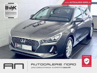 Gebraucht Hyundai i30 Premium 140 PS (102 kW) 2017 Schwarz Limousine