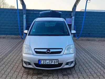 Gebraucht Opel Meriva 105 PS (77 kW) 2006 Silber Van / Kleinbus