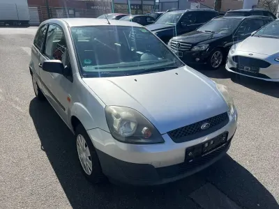 Gebraucht Ford Fiesta 68 PS (50 kW) 2006 Silber Kleinwagen