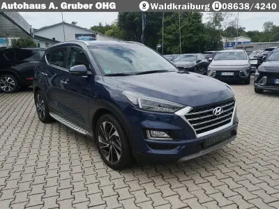 Gebraucht Hyundai Tucson Premium 177 PS (130 kW) 2019 Blau SUV