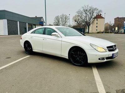 Weiß Gebraucht 2009 Mercedes CLS320 Coupé | 6.300 € (Guter Preis)