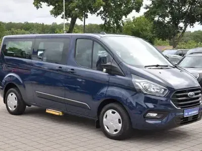 Gebraucht Ford Transit Custom 170 PS (125 kW) 2021 Blazerblau Van