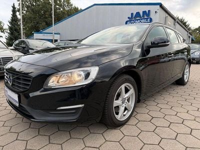 Gebraucht Volvo V60 Business Edition 150 PS (110 kW) 2016 Schwarz Kombi