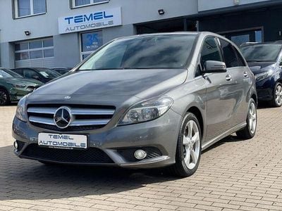 Gebraucht Mercedes B200 136 PS (100 kW) 2013 Grau Van / Kleinbus