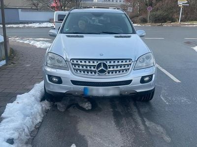 Gebraucht Mercedes ML320 224 PS (164 kW) 2006 Silber SUV