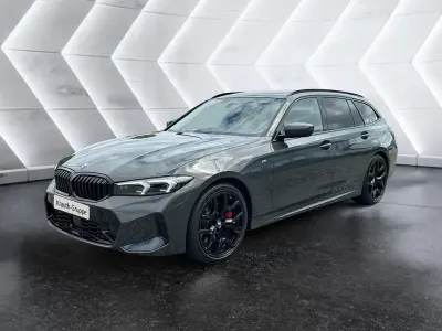 Gebraucht BMW 330 M Sport 286 PS (210 kW) 2026 Grau Kombi