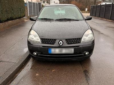 Second-hand Renault Clio II 75 CP (55 kW) 2003 Negru Hatchback