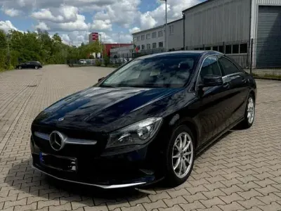 Gebraucht Mercedes CLA220 177 PS (130 kW) 2018 Schwarz Limousine