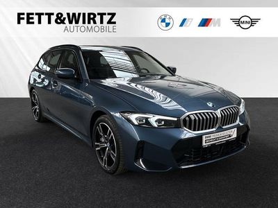 Gebraucht BMW 330 M Sport 245 PS (180 kW) 2024 Arctic race blue metallic Kombi