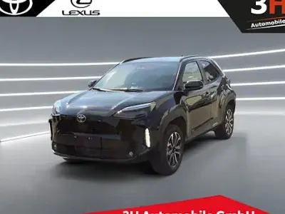Neu Toyota Yaris Cross 130 PS (95 kW) 2026 Schwarz SUV