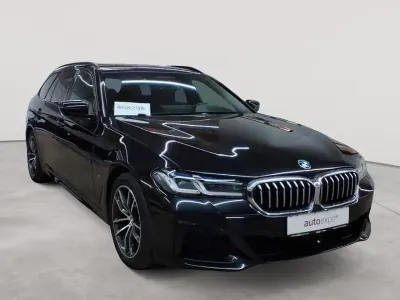 Używany BMW 520 Shadowline 190 KM (139 kW) 2023 Czarny Kombi