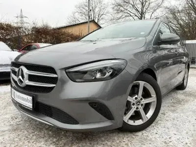 Używany Mercedes B200 163 KM (119 kW) 2019 Szary Minivan