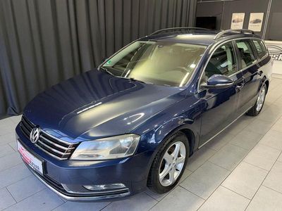 Gebraucht VW Passat Comfortline 105 PS (77 kW) 2012 Blau Kombi