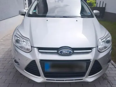 Gebraucht Ford Focus 125 PS (91 kW) 2013 Silber Kombi