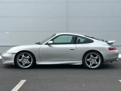 Usata Porsche 911 Carrera 300 CV (220 kW) 2001 Argento Coupé