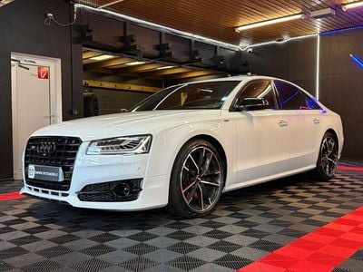 Audi S8