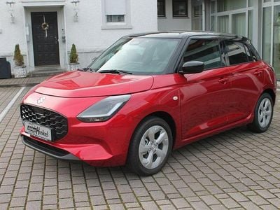 Neu Suzuki Swift Comfort 82 PS (60 kW) 2026 Rot Kleinwagen