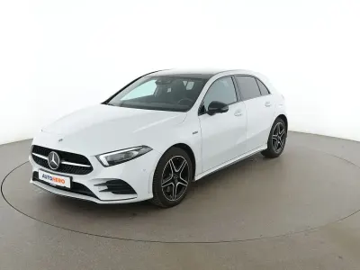 Gebraucht Mercedes A250 AMG line 102 PS (75 kW) 2020 Weiß Limousine
