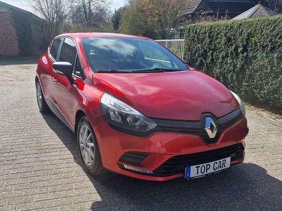 Gebraucht Renault Clio IV Life 73 PS (53 kW) 2016 Feuerrot Limousine