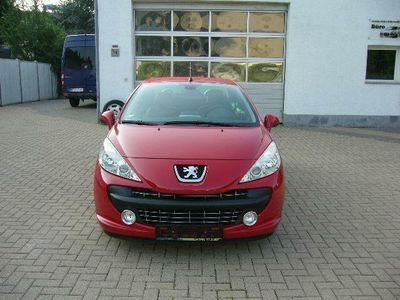 gebraucht Peugeot 207 CC 1,6 TPH*Platinum*1-Hand*Leder*Navi*Top