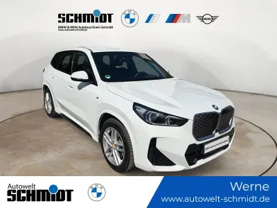 Gebraucht BMW iX1 M Sport 230 kW (313 PS) 2024 Alpinweiß SUV