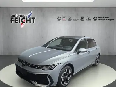 Neu VW Golf VIII R-line 150 PS (110 kW) 2026 Silbern Limousine