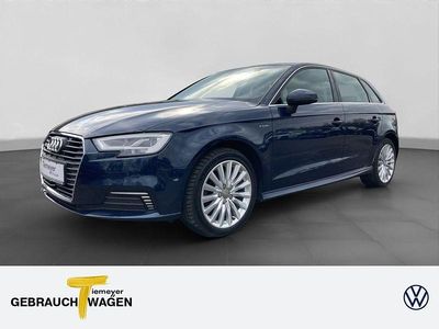Gebraucht Audi e-tron Sport 150 kW (204 PS) 2018 Blau SUV