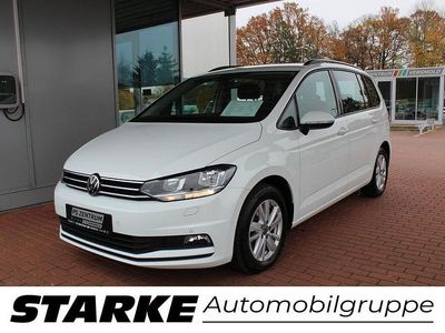 Gebraucht VW Touran Comfortline 150 PS (110 kW) 2022 Pure white Van / Kleinbus