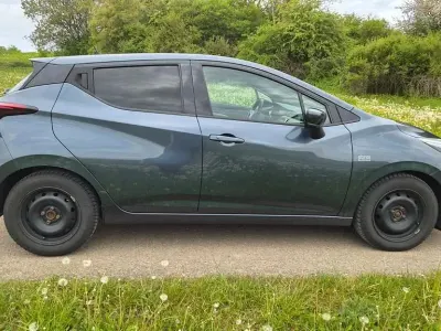 Gebraucht Nissan Micra Tekna 90 PS (66 kW) 2018 Grau Kleinwagen