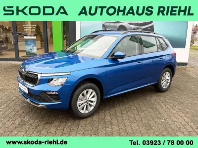 Neu Skoda Kamiq Selection 116 PS (85 kW) 2026 Raceblau metallic SUV