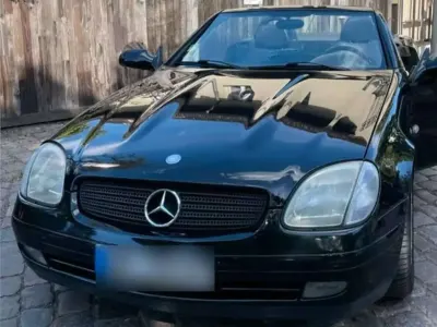Gebraucht Mercedes SLK230 193 PS (141 kW) 1997 Schwarz Cabrio
