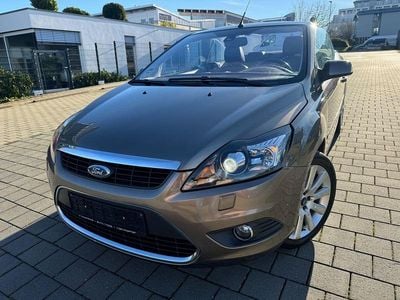 Gebraucht Ford Focus Cabriolet Titanium 150 PS (110 kW) 2011 Braun Cabrio