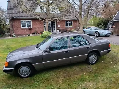 Gebraucht Mercedes 200 75 PS (55 kW) 1991 Limousine