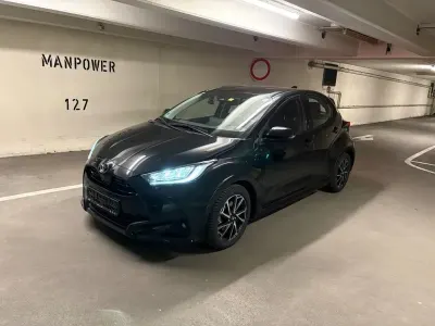 Gebraucht Toyota Yaris Team 116 PS (85 kW) 2022 Schwarz Kleinwagen