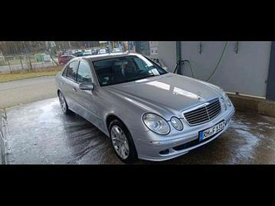 Mercedes E280